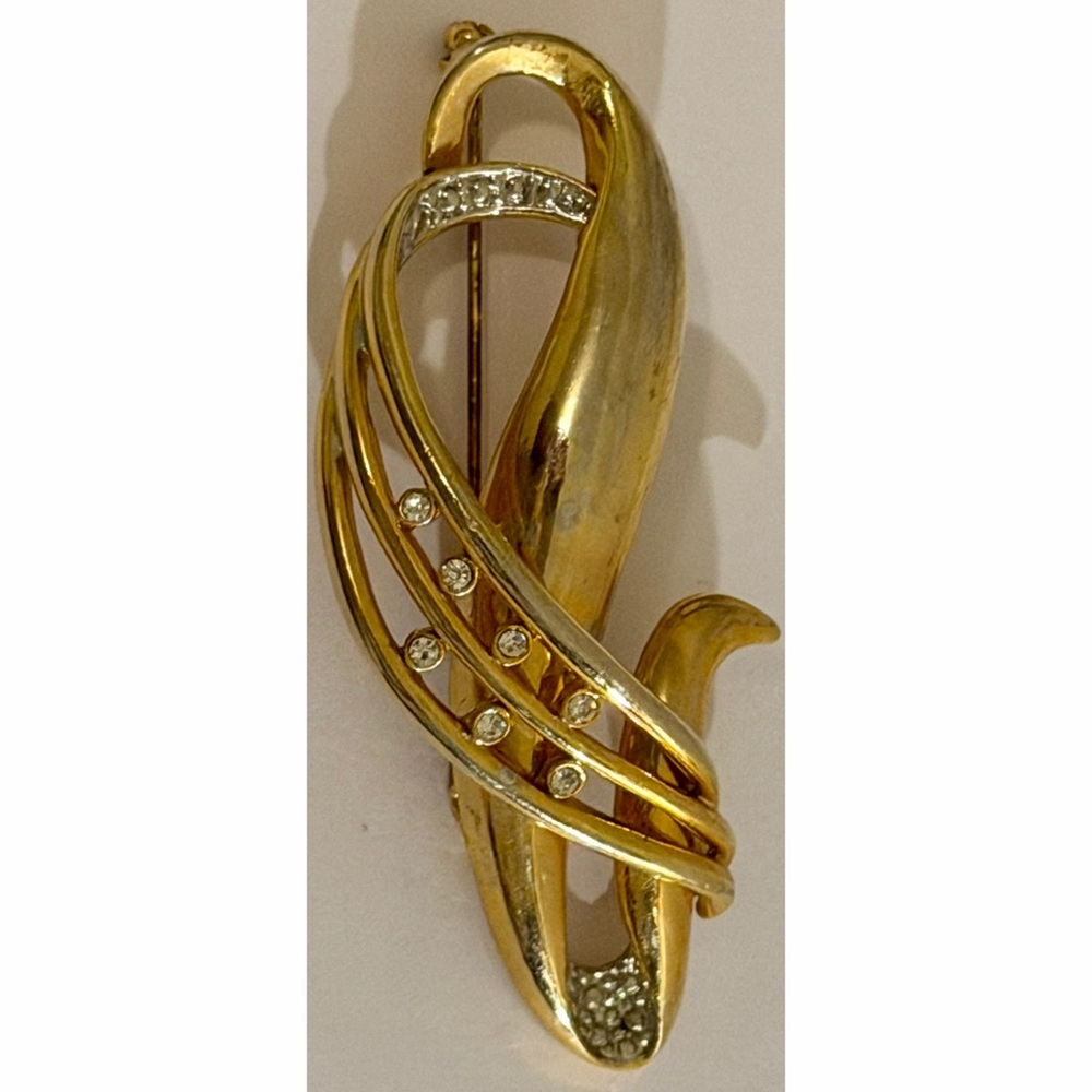 Vintage Gold Tone Abstract Swirl Brooch Rhinestone Statement Pin Retro Elegant